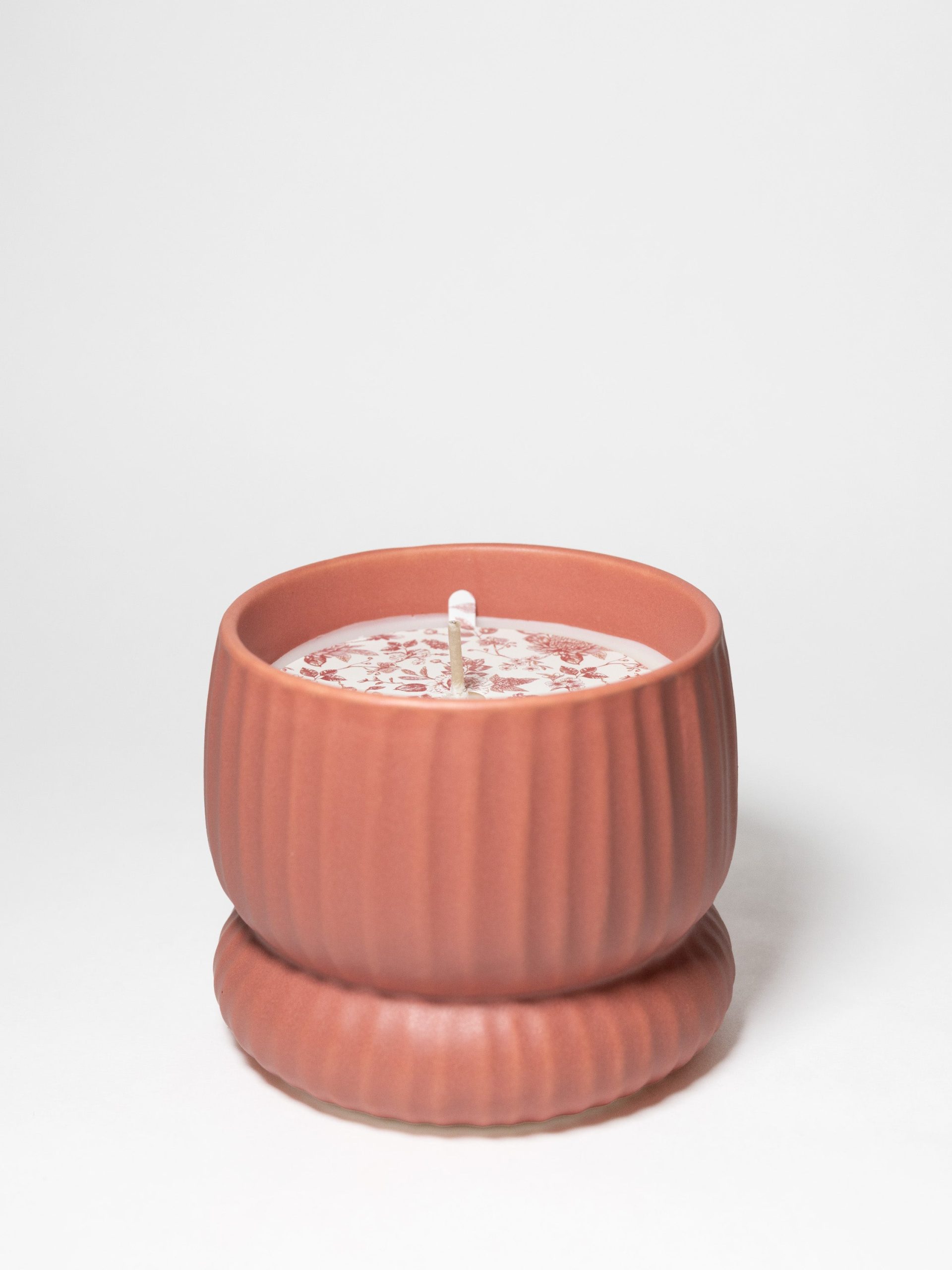 Sand Fog Amber & Fig 10 oz scented candle